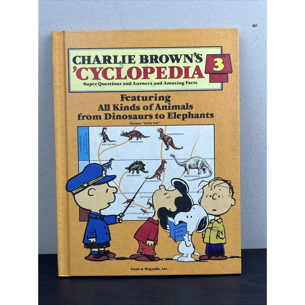 Charlie Brown's Cyclopedia Volume 3 All Kinds of Animals Vintage 1972 Hardcover
